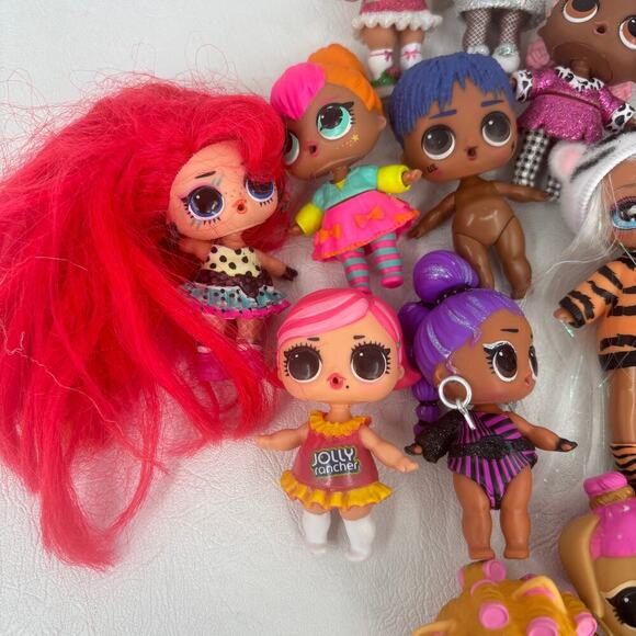 LOL Surprise Dolls and Pets Variety Lot of 26 MGA OMG - Picture 5 of 10